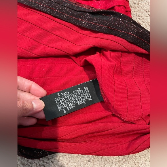 Women's R&M RICHARDS red glitter ruffled sleveless MiniDress - Picture 4 of 11